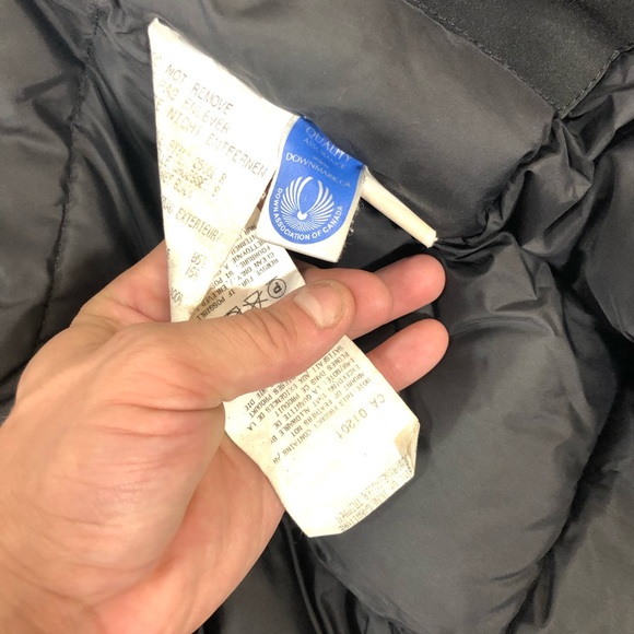 Canada goose fur lined black parka size small - Picture 5 of 8